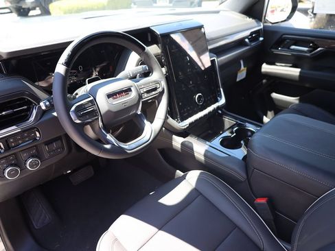 New 2026 GMC Yukon XL Elevation w/ Elevation Premium Package AWD/4WD image 12