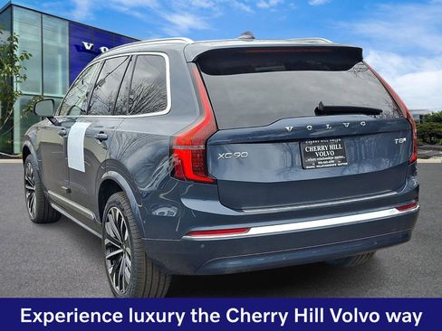 New 2026 Volvo XC90 T8 Ultra w/ Protection Package Premier AWD/4WD image 3