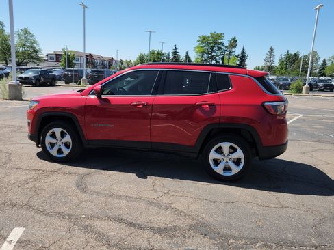 Used 2020 Jeep Compass Latitude AWD/4WD image 5