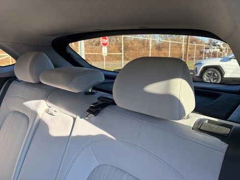 Used 2023 Hyundai Kona SEL image 24