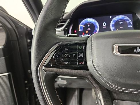 Used 2022 Jeep Grand Cherokee Overland image 22