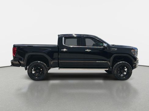 Used 2025 GMC Sierra 1500 Denali Ultimate AWD/4WD image 2