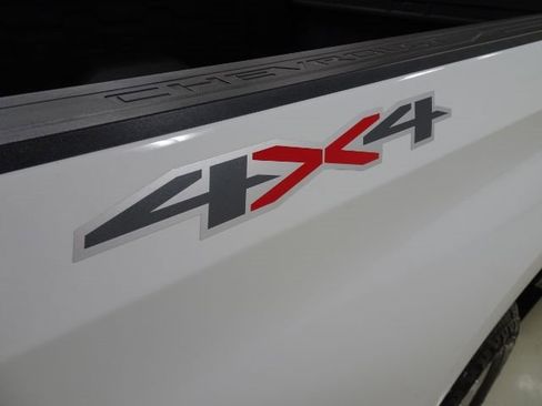 Used 2025 Chevrolet Silverado 1500 W/T w/ WT Value Package image 12