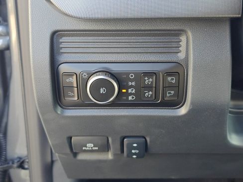 Used 2025 Ford F350 Platinum w/ Tremor Off-Road Package image 16