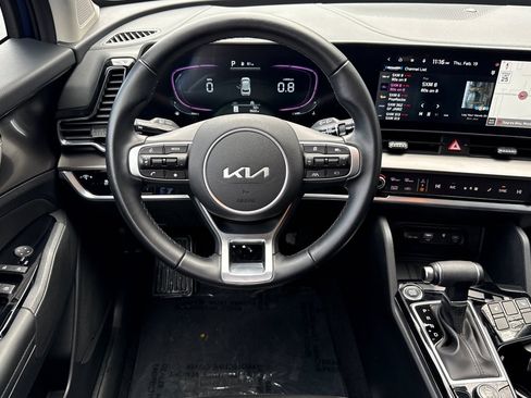 Certified 2025 Kia Sportage EX image 11