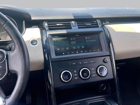 Used 2018 Land Rover Discovery SE AWD/4WD image 7