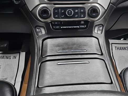 Used 2019 GMC Yukon XL Denali image 18
