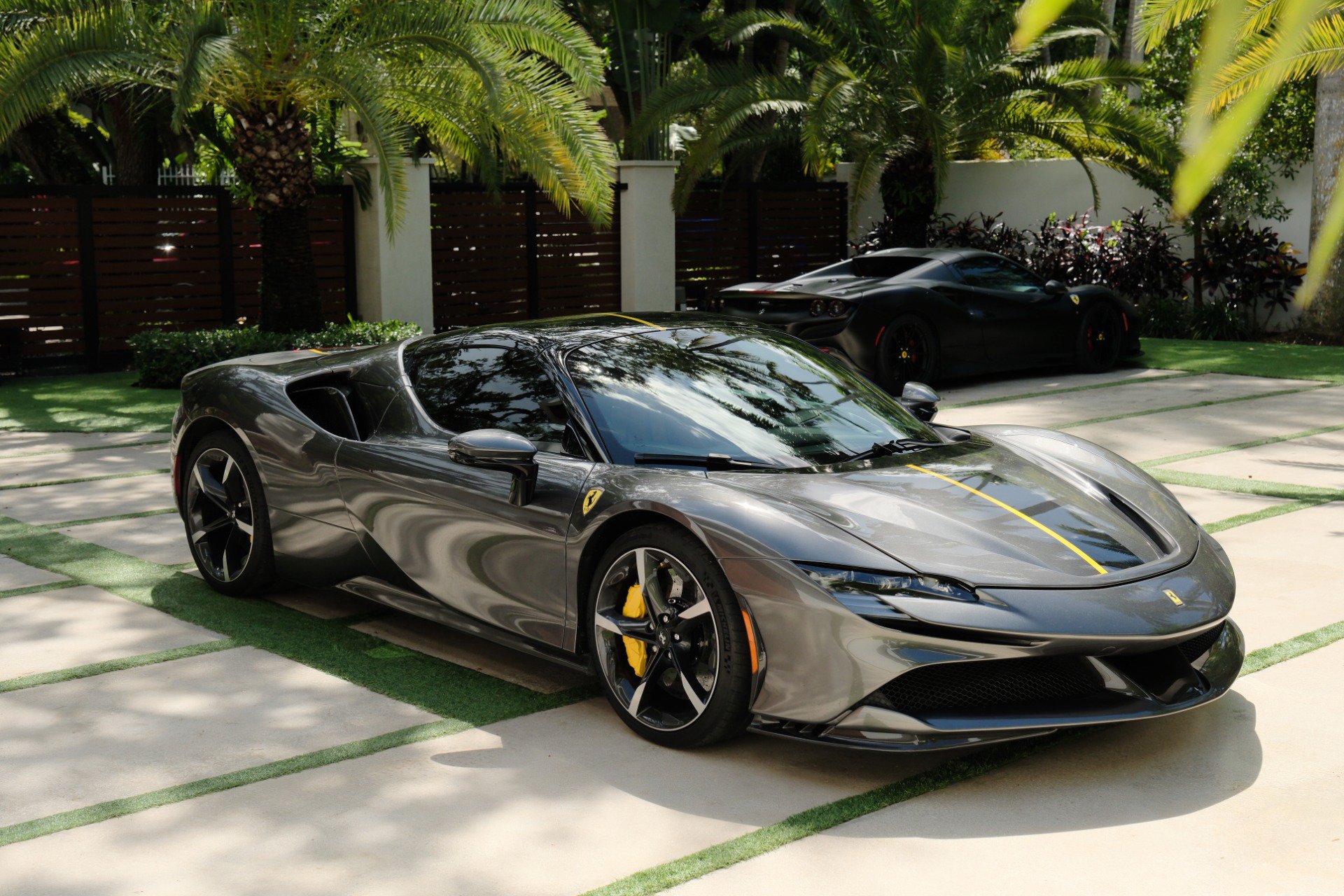 Used 2022 Ferrari SF90 Spider AWD/4WD image 3