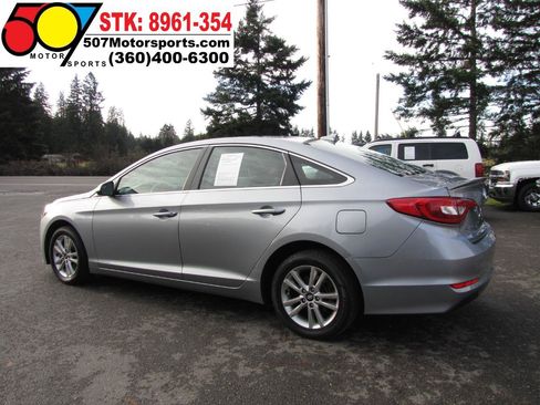 Used 2017 Hyundai Sonata SE FWD image 5