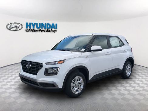 New 2026 Hyundai Venue SE FWD image 1