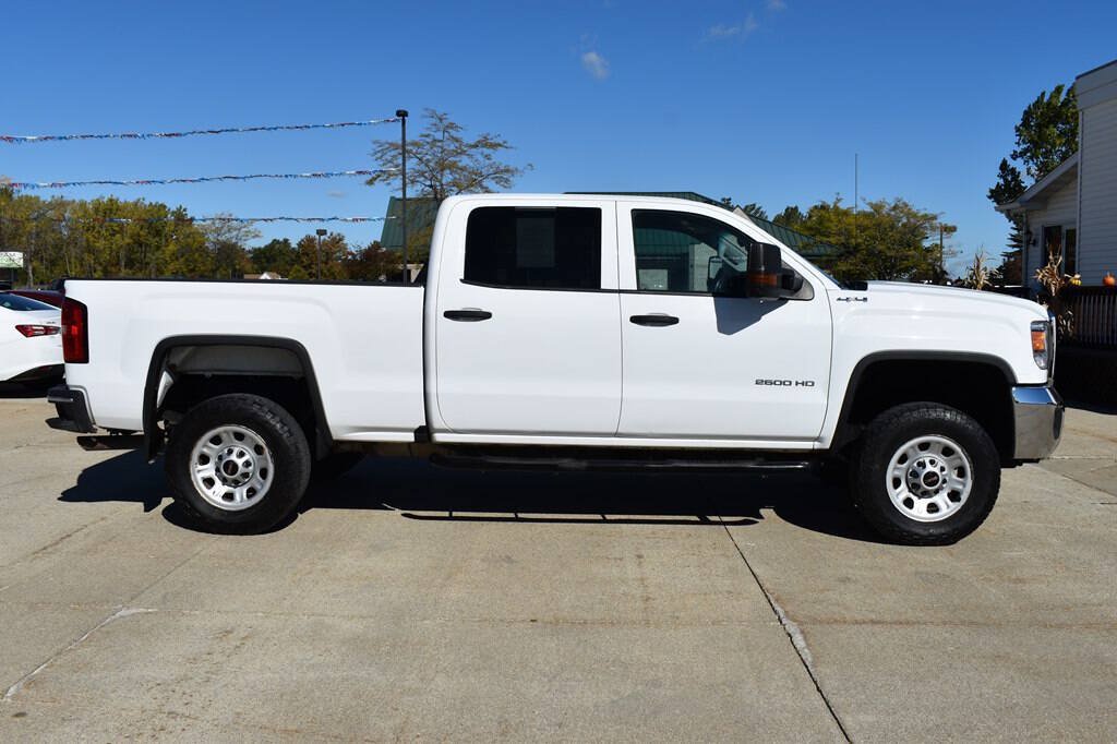 Used 2019 GMC Sierra 2500 4x4 Crew Cab image 2