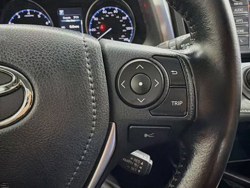 Used 2017 Toyota RAV4 XLE AWD/4WD image 47