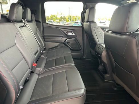 Used 2025 Chevrolet Silverado EV RST AWD/4WD image 21