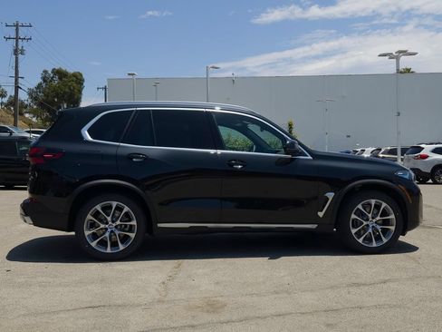 New 2026 BMW X5 sDrive40i w/ Parking Assistance Package RWD image 4