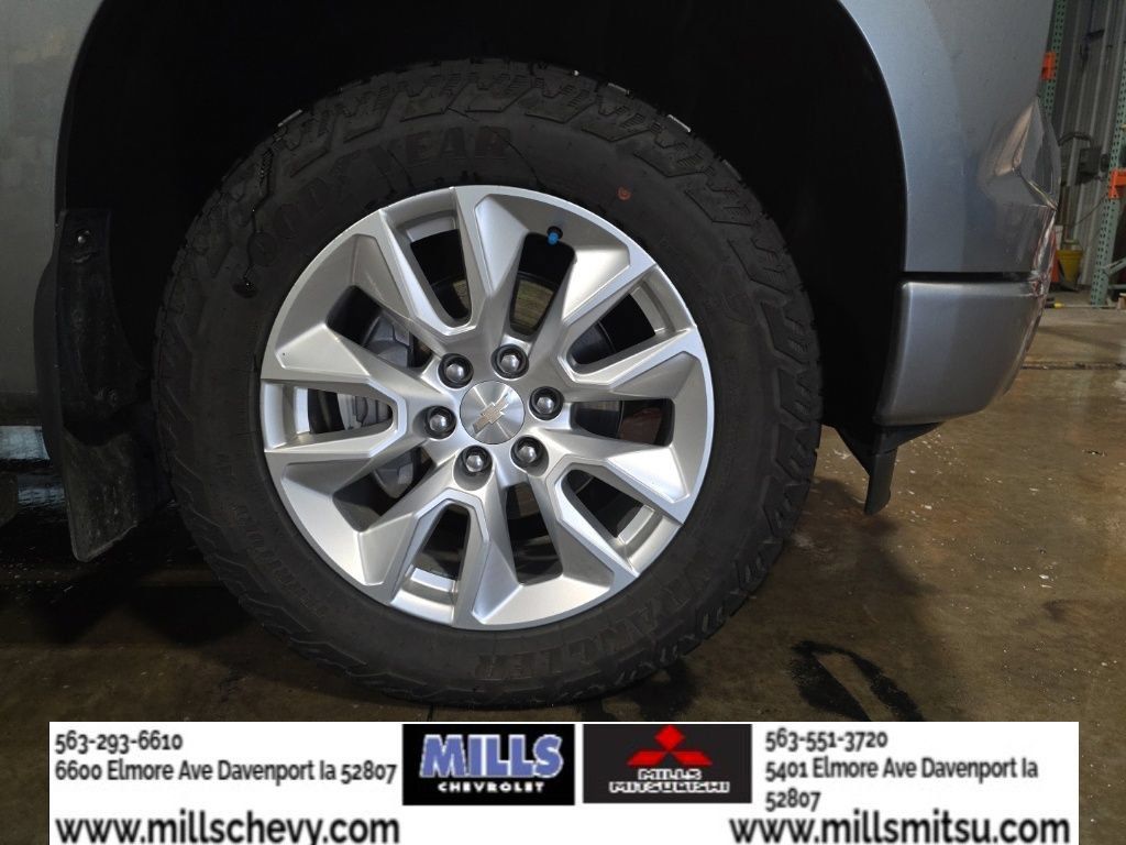 Used 2023 Chevrolet Silverado 1500 Custom AWD/4WD image 22
