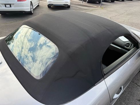 Used 2019 Porsche 718 Boxster image 21