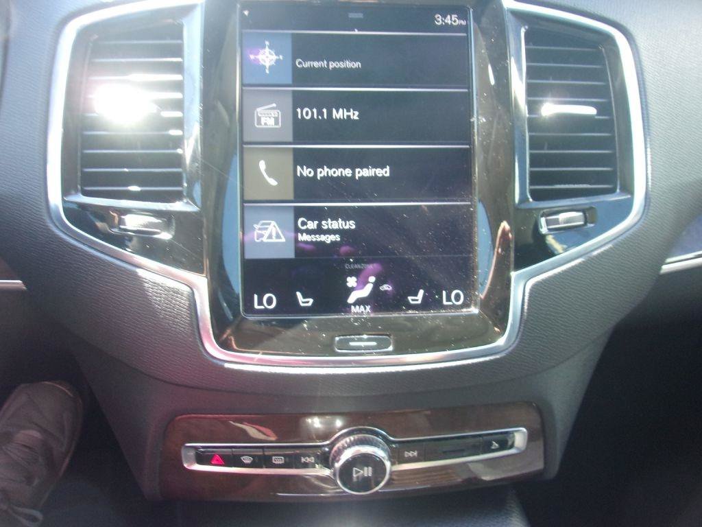 Used 2016 Volvo XC90 T6 Momentum w/ Momentum Plus Package AWD/4WD image 18