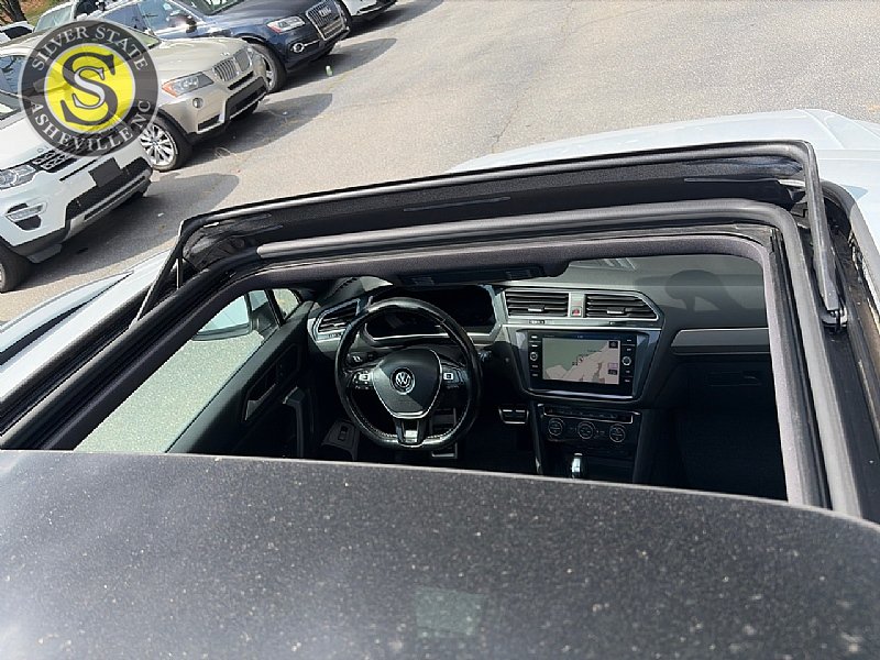 Used 2019 Volkswagen Tiguan SEL R-Line AWD/4WD image 29