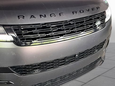 Used 2025 Land Rover Range Rover Sport Dynamic SE AWD/4WD image 36