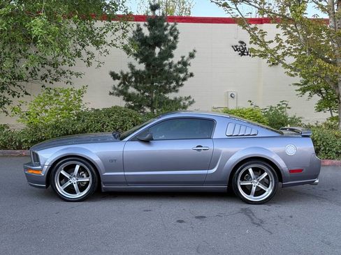 Used 2006 Ford Mustang GT Premium image 4