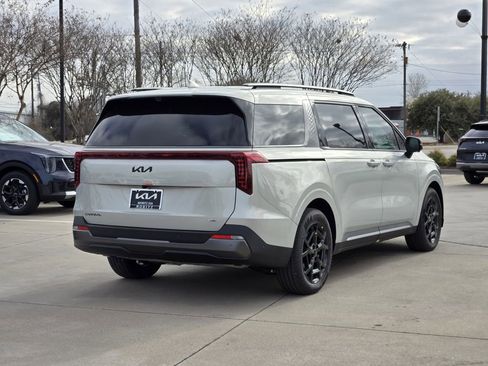 New 2026 Kia Carnival SX Prestige image 4