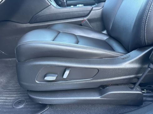 Used 2023 Cadillac XT5 Luxury w/ LPO, Floor Liner Package image 19