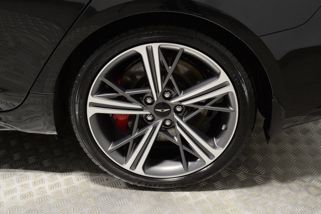 Used 2025 Genesis G70 3.3T Advanced AWD/4WD image 39