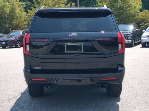 Certified 2026 Ford Expedition Max Platinum w/ Stealth Appearance Package AWD/4WD image 5