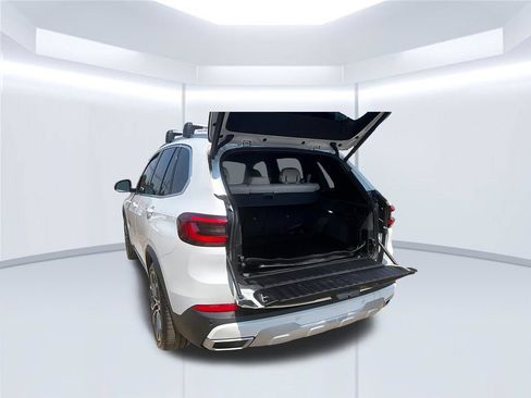 Used 2019 BMW X5 xDrive40i w/ Premium Package 2 AWD/4WD image 35