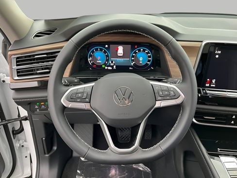 New 2026 Volkswagen Atlas SE AWD/4WD image 12
