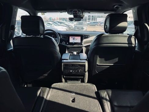 Used 2022 Jeep Wagoneer Series I image 26