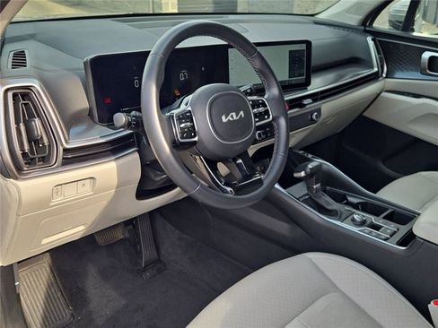 Certified 2025 Kia Sorento S FWD image 51