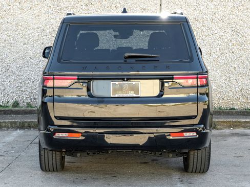 Used 2024 Jeep Wagoneer Series II w/ Convenience Group I image 12