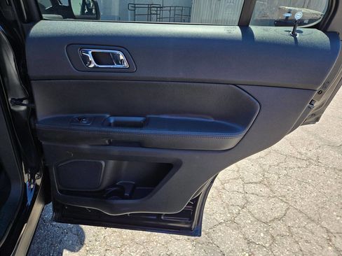 Used 2017 Ford Explorer 4WD Police Interceptor w/ Interior Upgrade Package image 29