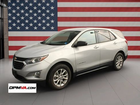Used 2018 Chevrolet Equinox LS FWD image 1