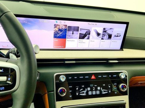 Used 2025 Genesis GV80 3.5T Advanced image 18