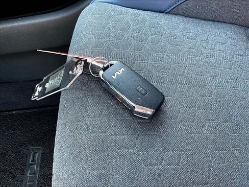 Used 2024 Kia Seltos S FWD image 34