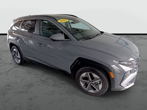 Used 2025 Hyundai Tucson SEL image 14