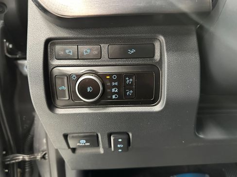 Used 2023 Ford F250 Lariat w/ Chrome Package AWD/4WD image 24