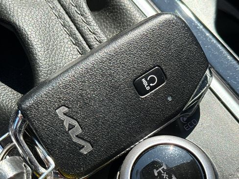 Used 2023 Kia Sorento SX Prestige AWD/4WD image 40