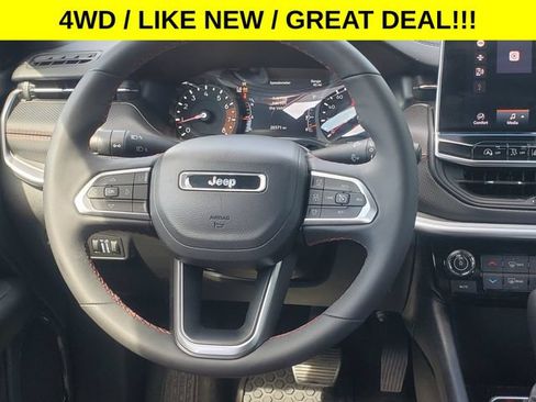 Used 2026 Jeep Compass Trailhawk AWD/4WD image 24