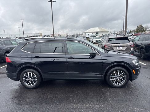 Used 2019 Volkswagen Tiguan SE w/ 3rd Row Seat Package image 2