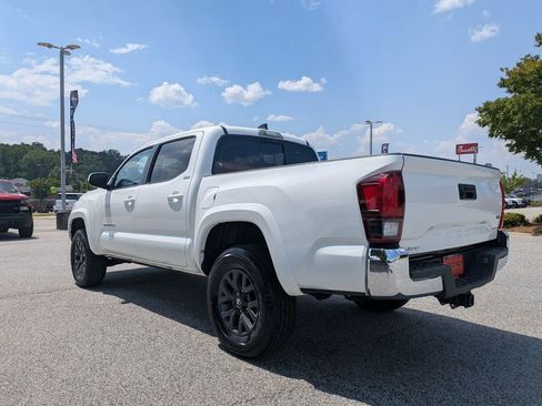 Used 2023 Toyota Tacoma SR5 RWD image 6
