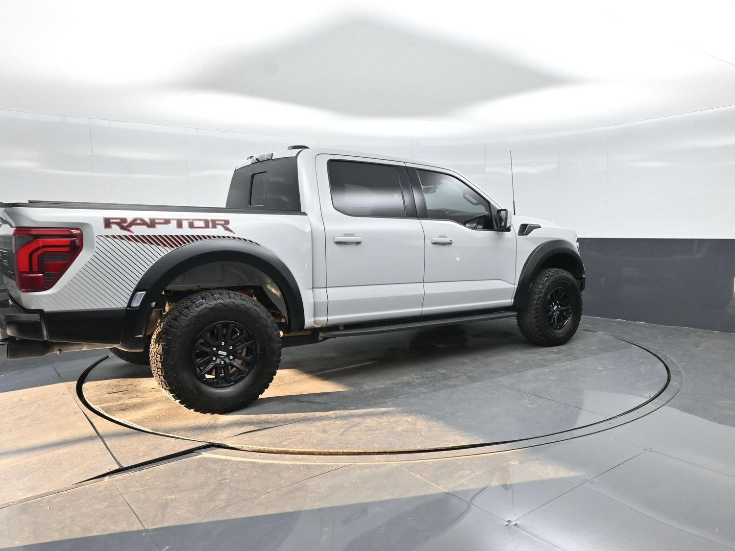 Used 2024 Ford F150 Raptor AWD/4WD image 11