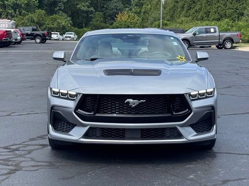 Used 2025 Ford Mustang GT Premium RWD image 31
