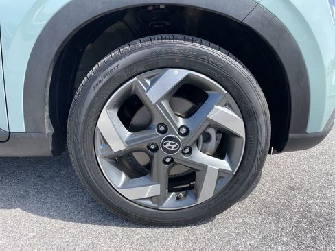 Used 2025 Hyundai Venue SEL image 50