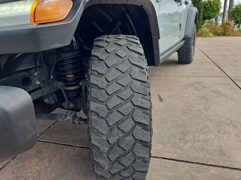 Used 2023 Jeep Wrangler Unlimited w/ Cold Weather Group image 33