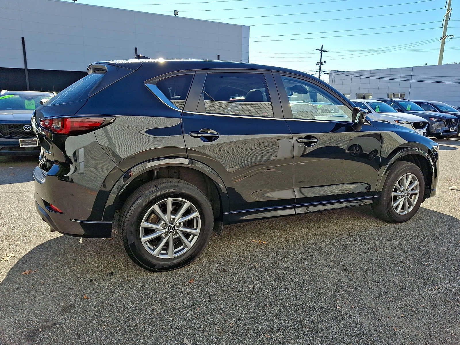Used 2024 MAZDA CX-5 AWD 2.5 S w/ Preferred Package image 4