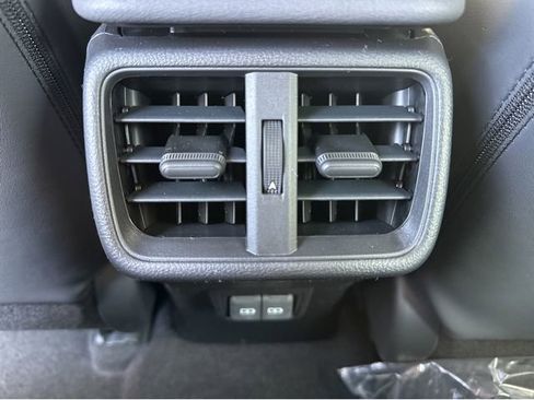 New 2026 Lexus UX 300h FWD image 18