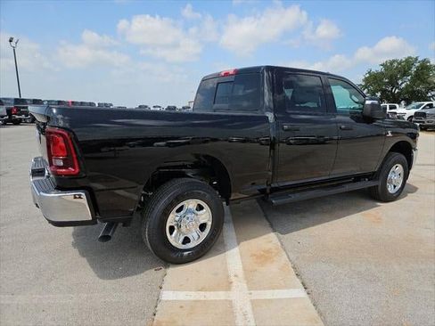 New 2026 RAM 2500 Tradesman AWD/4WD image 38